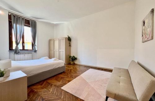 Acquabella Apartment | Inviting BIG Studio Goldoni Near Duomo & M4 Lin Airport