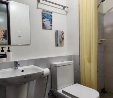 Phil-Am Apartment | Big Studio Near North Avenue and Trinoma