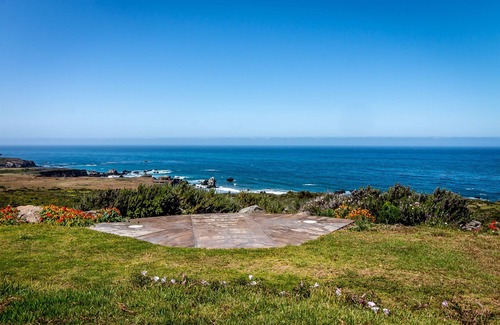 Big Sur House | Beautiful Ocean View Private Stone House in Big Sur
