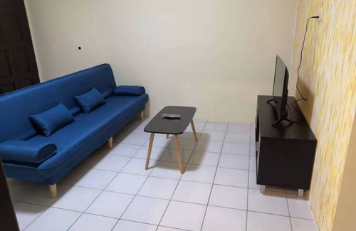 Semporna House | Budget-Friendly Big Three Home with Family Amenities