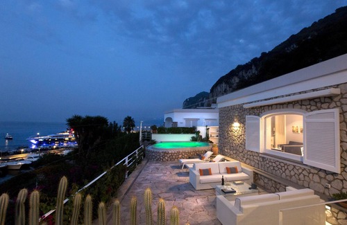 Marina Grande Villa | Stunning Villa with Infinity Terrace and Private Jacuzzi