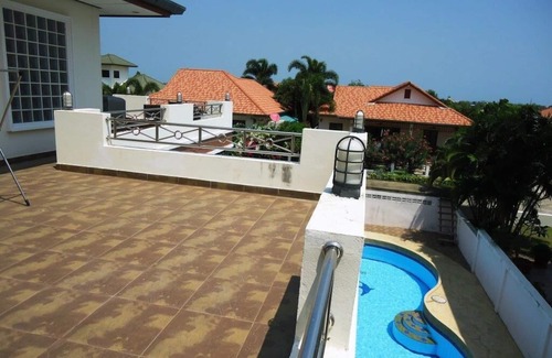 Hua Hin Villa | Spacious Villa with Pool, Hot Tub & Oceanfront Views