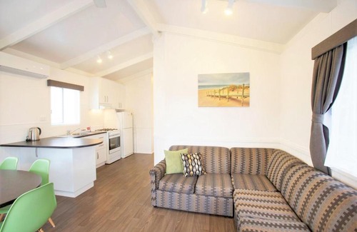 Dandenong South Resort | Family-Friendly BIG4 Dandenong Tourist Park with Kitchen Access