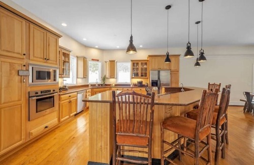 New London House | BigBear Lodge: Mt. Sunapee Retreat with Hot Tub & Firepit