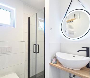 Olpe House | Pet-Friendly Gästehaus Bigge Elements with Hot Tub & Kitchen