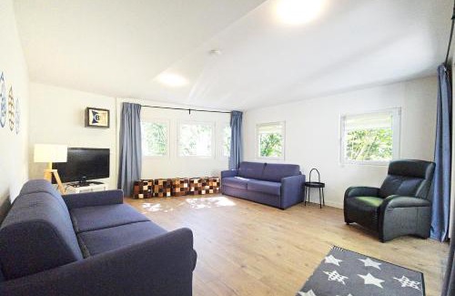 Olpe House | Pet-Friendly Gästehaus Bigge Elements with Hot Tub & Kitchen