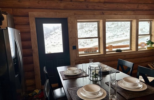 Madison County Cabin | Impressive Bigger Bear Cabin by Madison River - Sleeps 7
