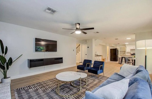 Jersey Village House | Explore the Bigger & Better Tropical Oasis Getaway