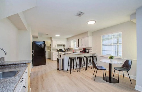 Jersey Village House | Explore the Bigger & Better Tropical Oasis Getaway