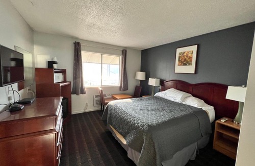 Biggs Junction Hotel | Comfortable Stay at Biggs Nu-Vu Motel with Breakfast Included