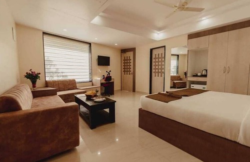 Jabalpur Hotel | BIGWIG HOTEL