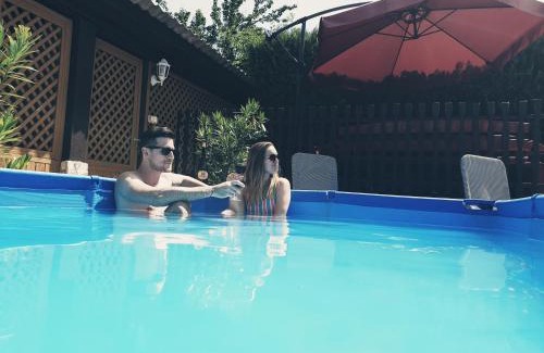 Felsotarkany House | Pet-Friendly Bihari Vendégház with Ocean View and 10/10 Score