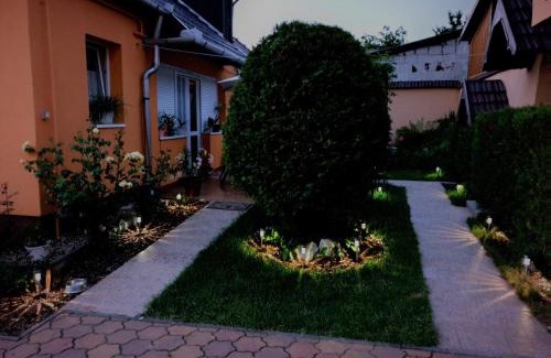 Felsotarkany House | Pet-Friendly Bihari Vendégház with Ocean View and 10/10 Score
