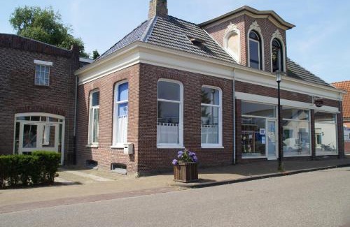 Ulrum Bed & Breakfast | Discover Bij De Kunstenaars: Top Guest Rating Awaits