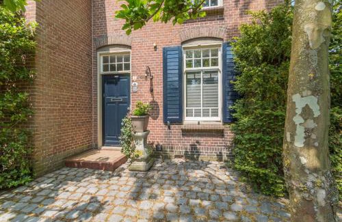 Sleeuwijk Bed & Breakfast | Bij Janneke: Family-Friendly Retreat with Hot Tub & Breakfast