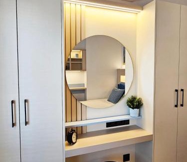 Lozenets Apartment | Bijou: Prime Location with Free Parking & Family-Friendly