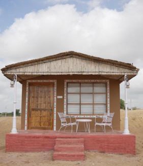 Bikaner Hotel | Experience Bikaner Desert Camp and Resort: Family-Friendly Retreat