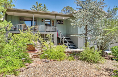 Payson Cottage | Relaxing Payson Getaway with Deck & Family-Friendly Kitchen