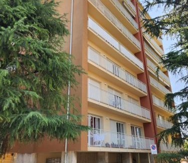 Seriate Apartment | Discover Bike House 5 "Classic" - Child Friendly Stay