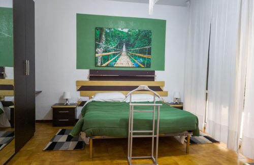 Seriate Apartment | Discover Bike House 5 "Classic" - Child Friendly Stay
