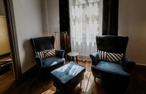 Przemysl Apartment | Discover Bike Rooms: Family-Friendly Stay with Top Ratings