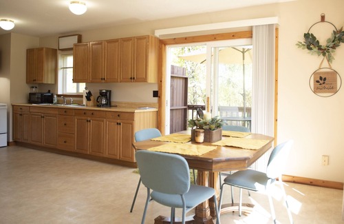 Athens House | Discover Biker Hiker INN at Strouds Run: Pet-Friendly Getaway