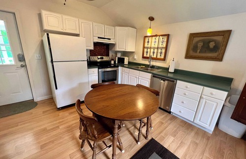 Damascus Apartment | Pet-Friendly Bikers' Loft on the Creeper Trail - Rated 9.6