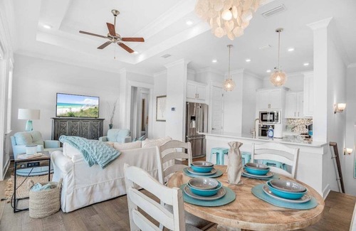 Panama City Beach House | Bikes| Golf Cart | Heated Pool | Close to Beach