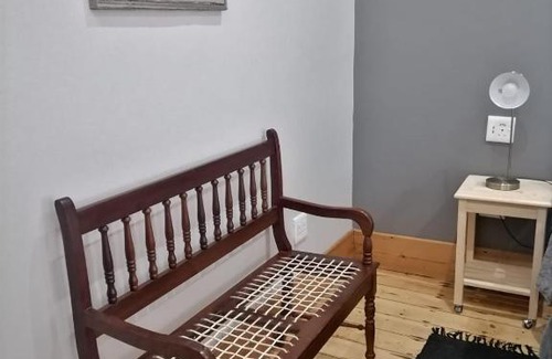 Kimberley Apartment | Budget-Friendly Biki Plek - Guest Rated 9.2 with Pool