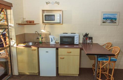 Gordons Bay Central House | Relax at Bikini Beach Villas with Oceanfront Views