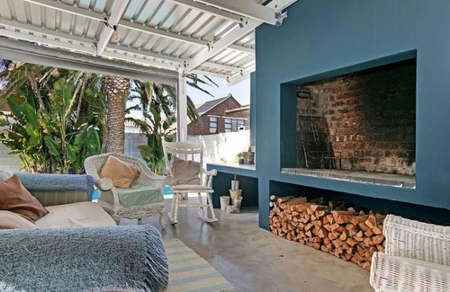 Melkbosstrand House | Relax at Bikini's and Martini's Villa - Pet Friendly Retreat