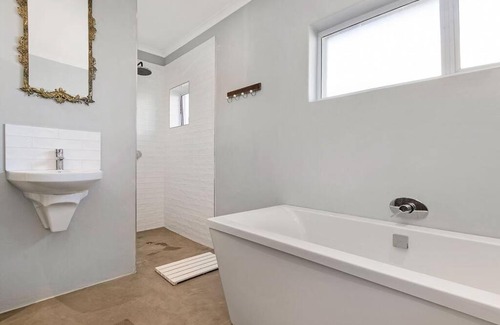 Melkbosstrand House | Relax at Bikini's and Martini's Villa - Pet Friendly Retreat