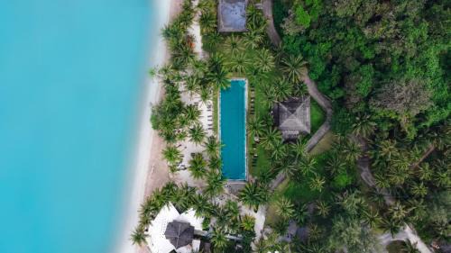 Klong Son Villa | Relax at Bikini Villas Koh Chang: Oceanfront and Pet Friendly