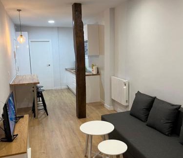 Uribarri Apartment | Central Bilbao Getaway with Family-Friendly Amenities