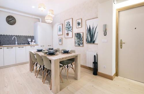 Ametzola Apartment | Family-Friendly Stay at Bilbao Indautxu I by Aston Rentals