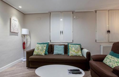 Basurtu Apartment | Discover Bilbao San Mamés by Aston Rentals: 4-Star Comfort