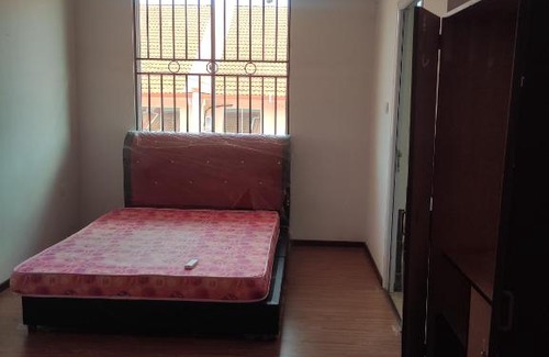 Miri House | Cozy Bilik Sewa Near Miri Airport with Breakfast Included