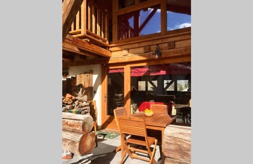 Pragelato Apartment | Cozy Bilivelli: Family & Pet-Friendly Retreat in Pragelato