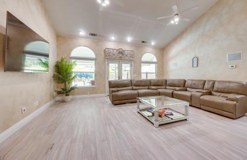 Clovis House | Inviting Clovis Home with Pool, Billiards & Ocean Views
