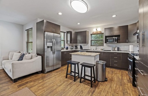 MacGregor House | Ultimate Fun: Billiards, Ping-Pong & Foosball Awaits!