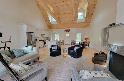 Wiscasset House | Cozy Family Retreat at Billy Goat's Gruff, Pet Friendly