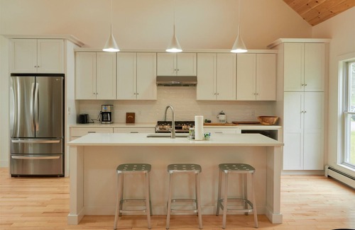 Wiscasset House | Cozy Family Retreat at Billy Goat's Gruff, Pet Friendly