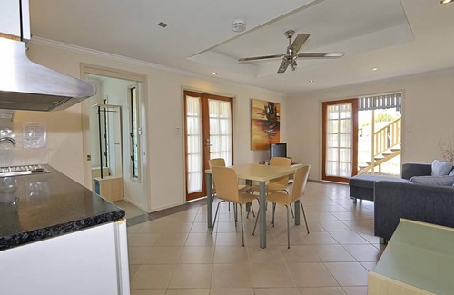 Elliott Heads House | Discover Billys Beach House: Oceanfront Haven with Pool