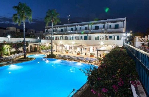 Lido Marini Apartment | Discover Bilo 5: Ocean View with Pool & Private Beach