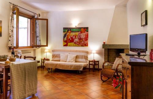 Grosseto House | Discover Bilo Camelia: Pet-Friendly Oasis with Pool