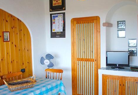Agrustos Apartment | Family-Friendly Bilo Vista Mare Agrustos with Great Reviews