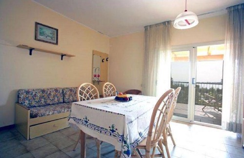 Villaggio Sanghen Apartment | Cozy BILOCALE with Ocean View and Family-Friendly Amenities