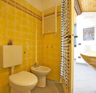 Gonte Apartment | Budget-Friendly Bilocale Pieggio - Perfect for Families