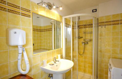 Gonte Apartment | Budget-Friendly Bilocale Pieggio - Perfect for Families