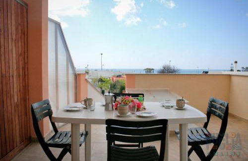 Torre Vado House | Unforgettable Bilocale Vista Mare n° 2 with Top Amenities